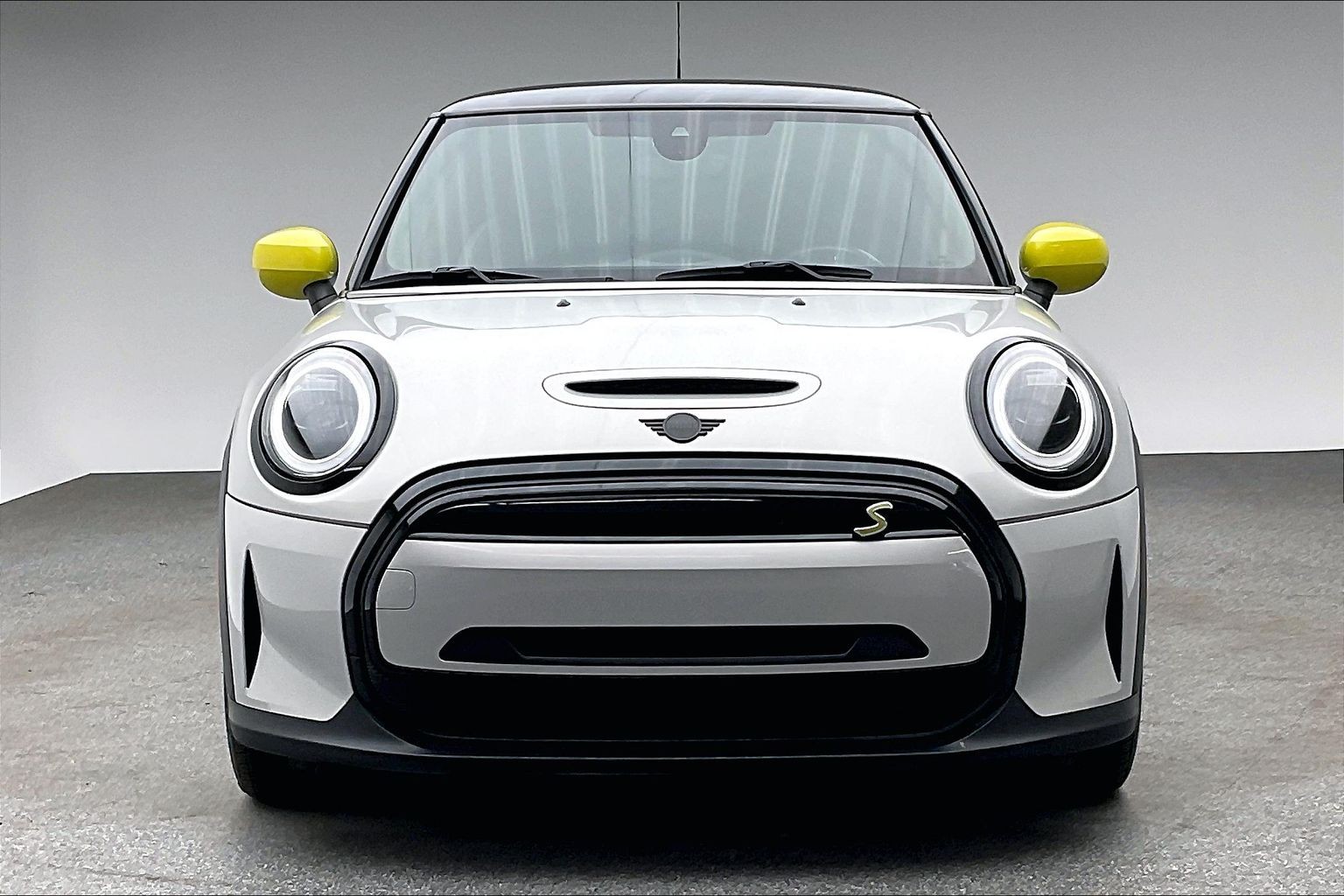 mini 3 door 2023 WMW13DJ08P2T02617 image mini 3 door 2023 WMW13DJ08P2T02617 image